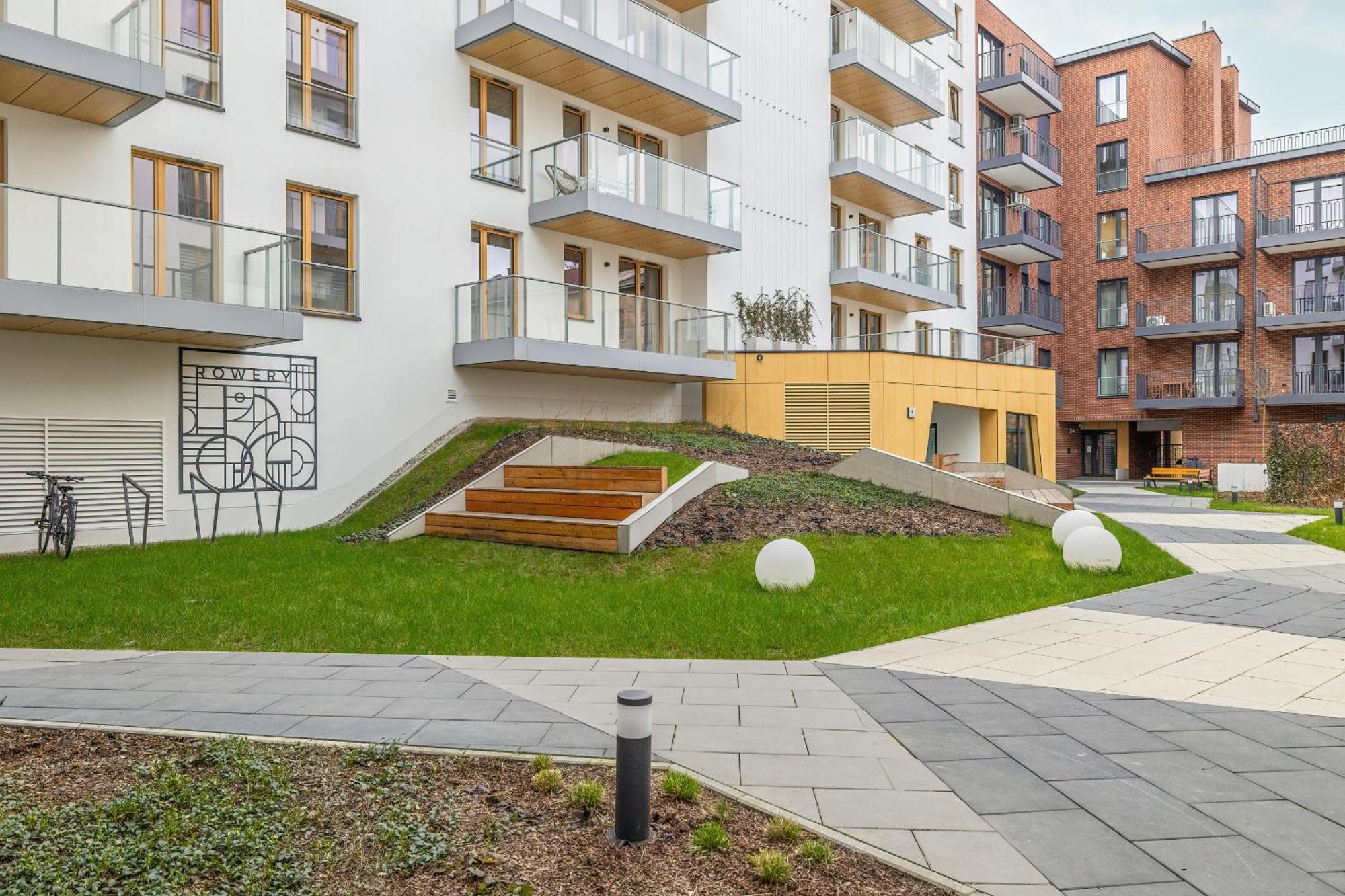 Cozy Apartment Orawska With Balcony By Noclegi Renters Krakow Luaran gambar